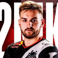 绝地翻盘！Puff艾希三箭三杀Mole佐伊 Puff队大劣势翻盘成功